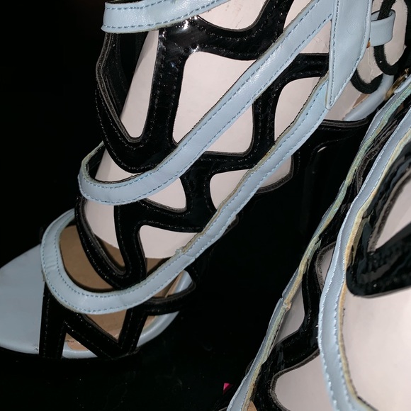 SHOEDAZZLE Alonsa Black & Light Blue heels - Picture 5 of 8